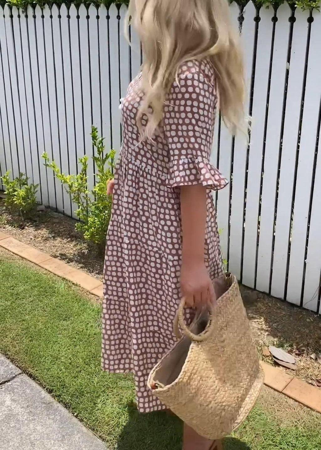 Nicola - Short-Sleeve Midi Dress