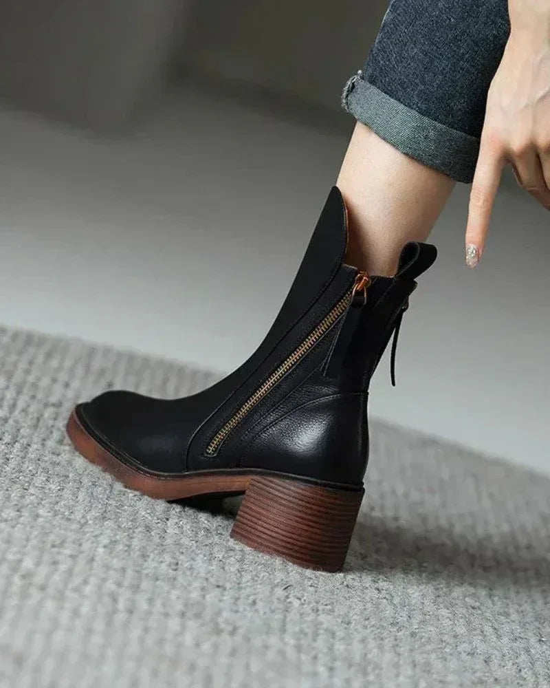 Vi™ Elegant Leather Boots
