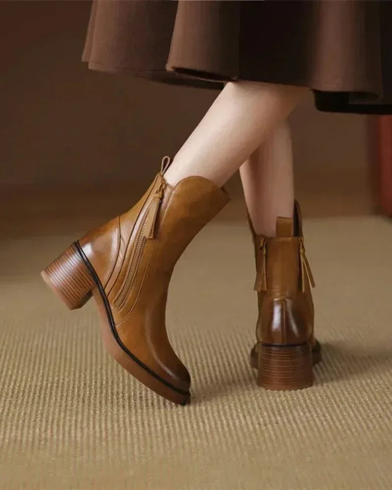 Vi™ Elegant Leather Boots