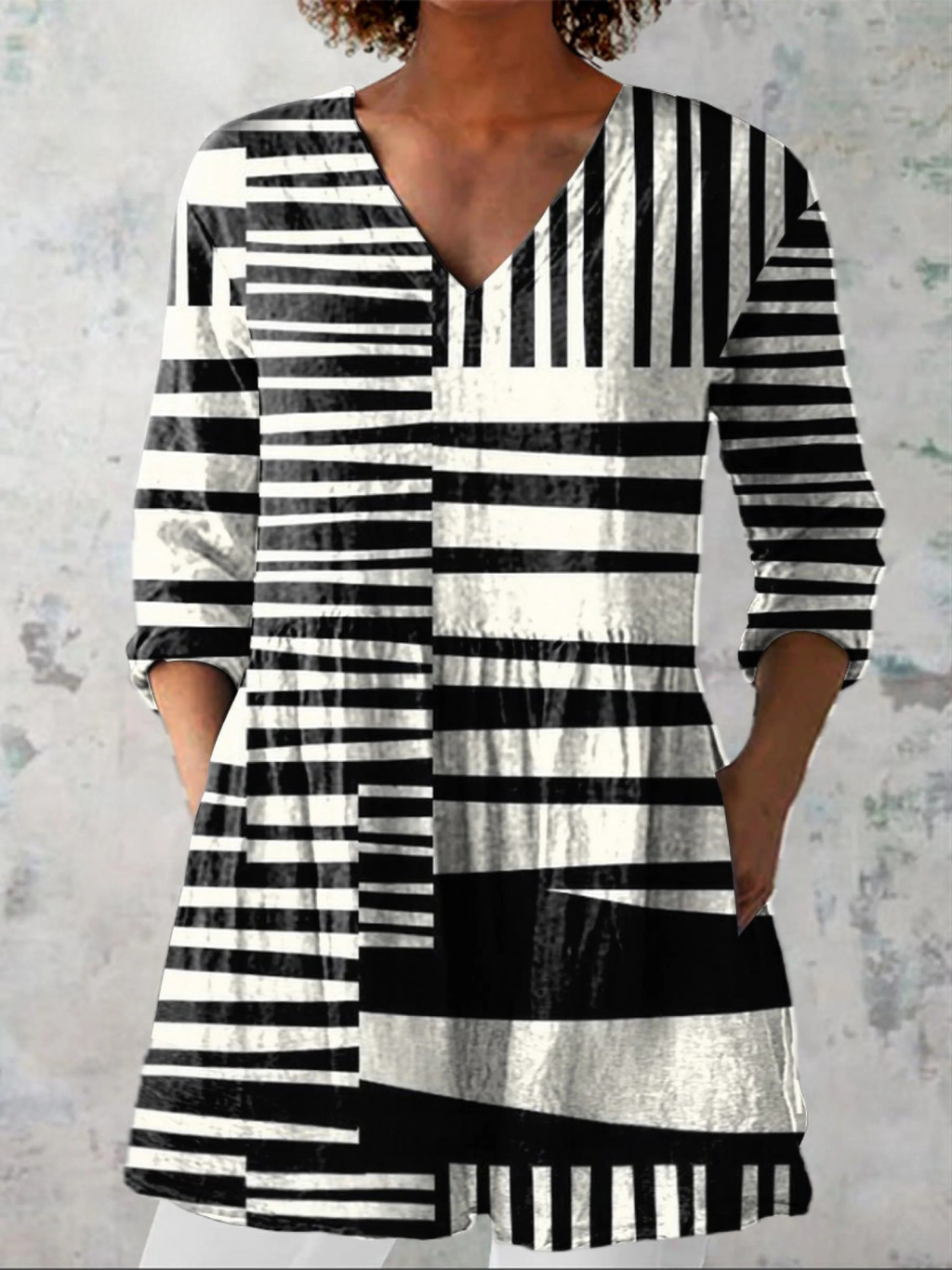 Capri | Long Blouse with V-Neck