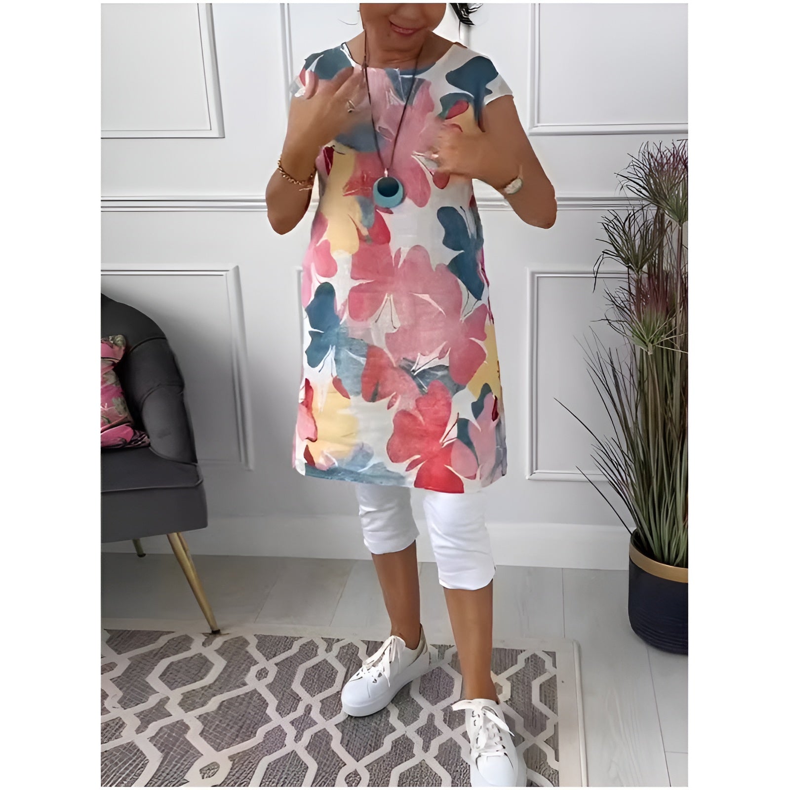 Evelyn - Casual Pocketed Short Sleeve Dress