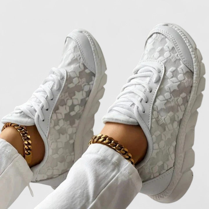 Annie | Cozy Sneakers