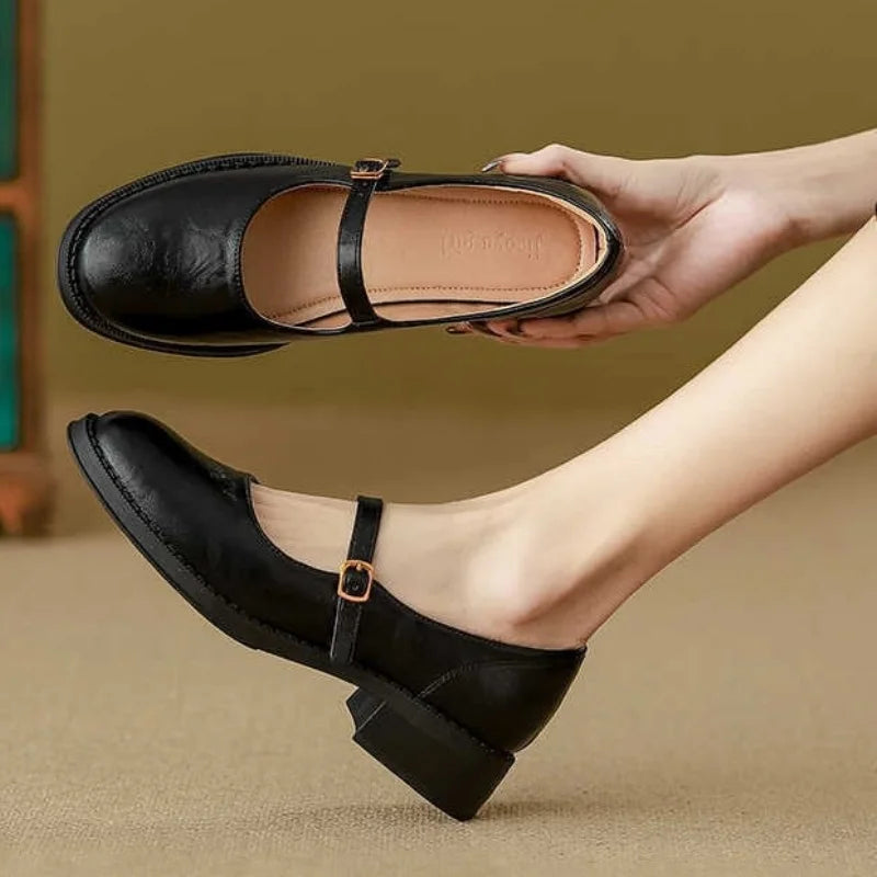 Annie | Classic Comfort Mary Janes Made of Leather
