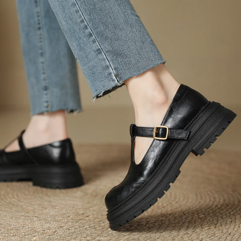 Annie | T-bar Shoes