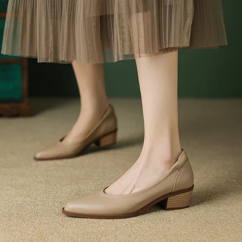 Annie | Mid Heeled Shoes.
