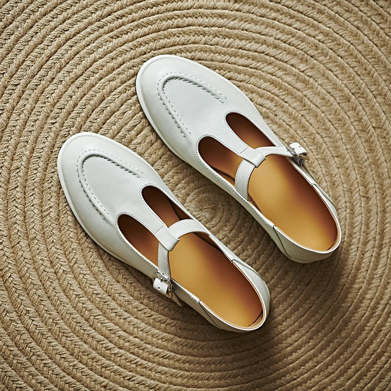 Annie | Low Heeled Pumps